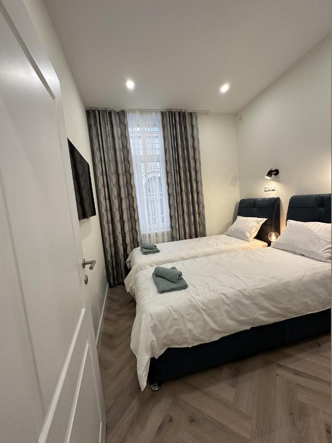 La Dolce Vita Apartments Сараево Екстериор снимка
