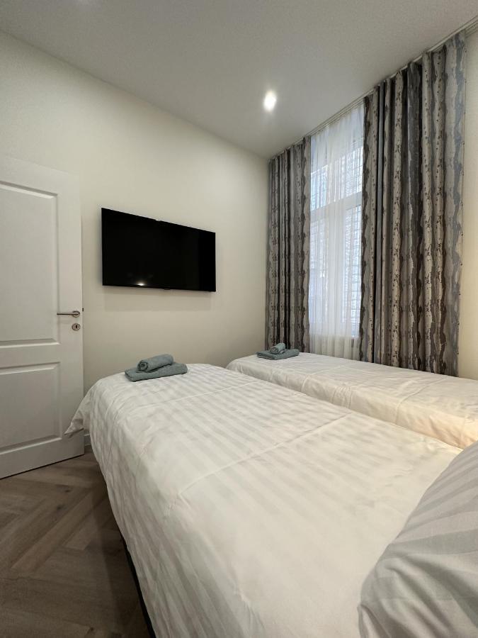 La Dolce Vita Apartments Сараево Екстериор снимка